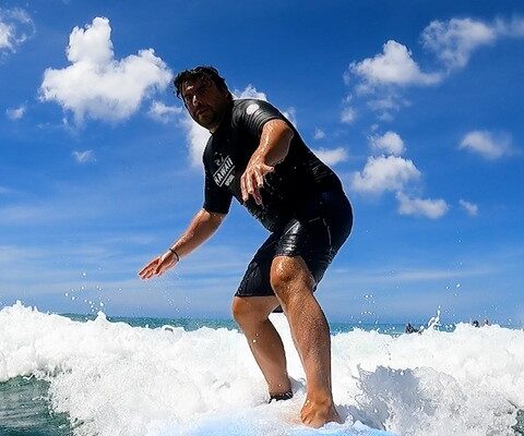 Waikiki Beach surf lessons